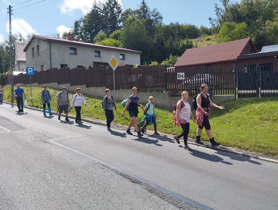 Wycieczka po Górach Wałbrzyskich s002 - PTTK Strzelin