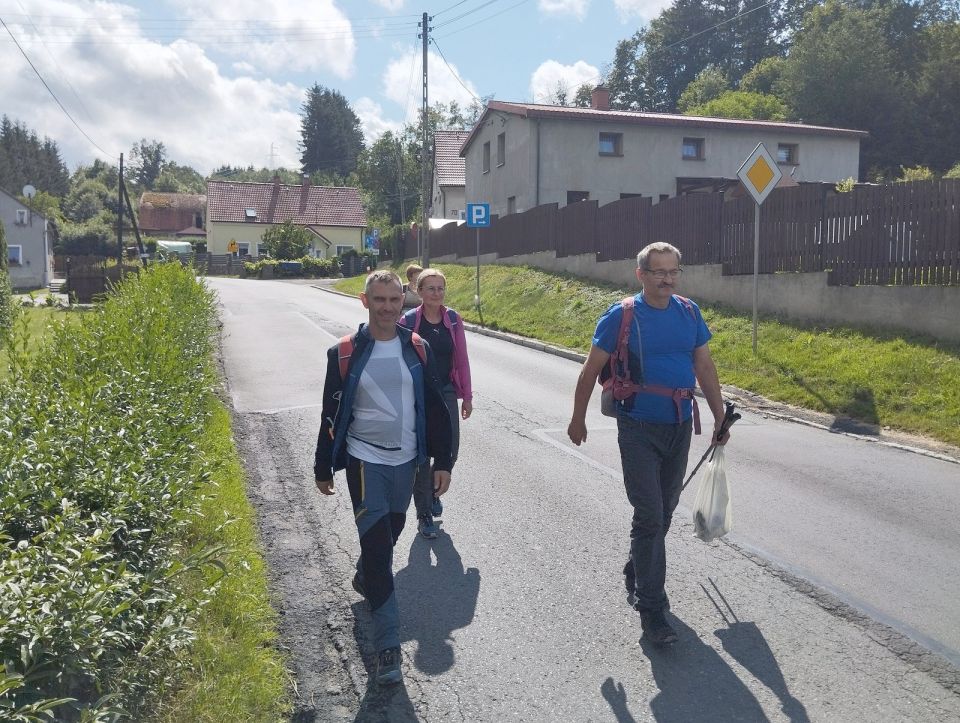 Wycieczka po Górach Wałbrzyskich s002 - PTTK Strzelin