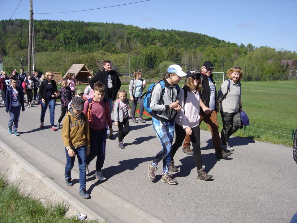 Rozpocz�cie rajdu w Witkowie d002 - PTTK Strzelin