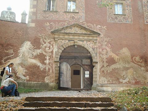 Zag�rze �l�skie - wej�cie na zamek Grodno