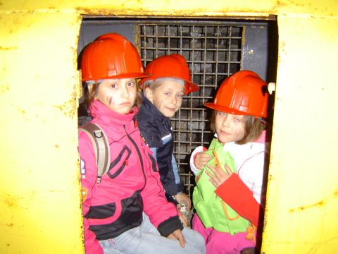 Nowa Ruda - kopalnia w�gla kamiennego s006 - PTTK Strzelin