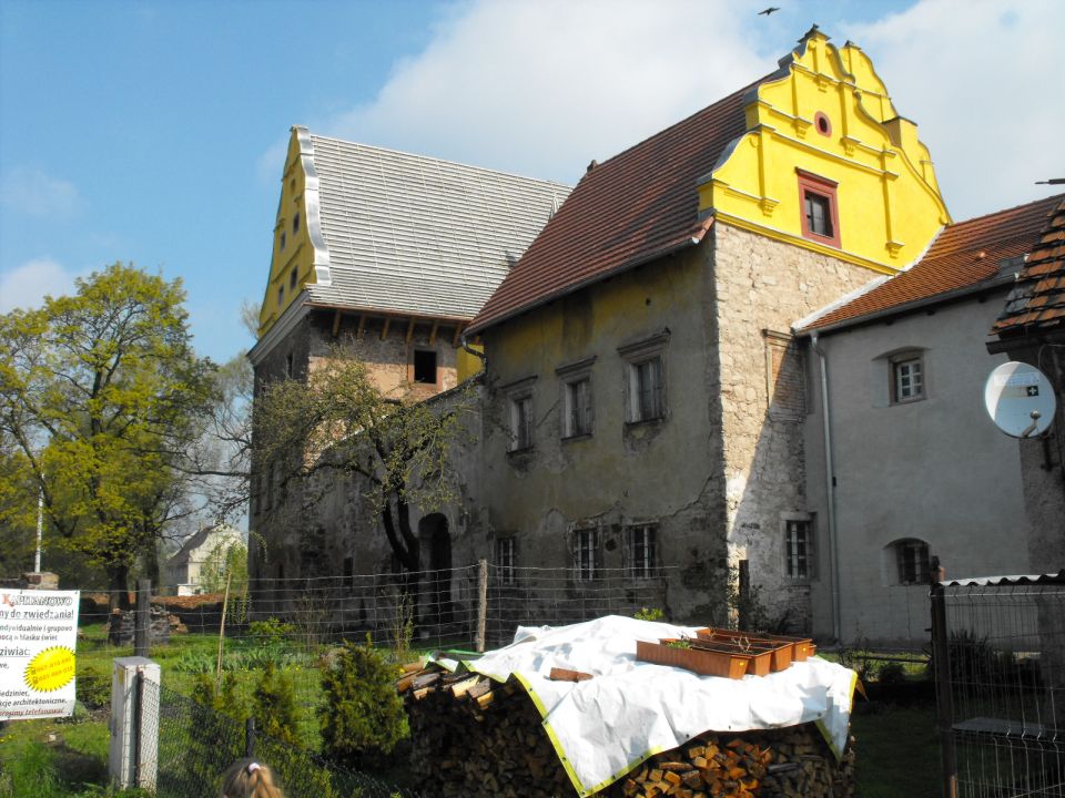 Zamek Kapitanowo w Ścinawce Średniej s003 - PTTK Strzelin