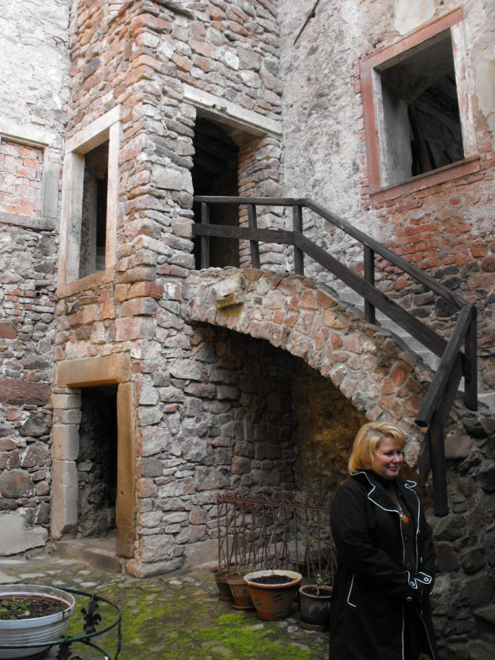 Zamek Kapitanowo w Ścinawce Średniej s003 - PTTK Strzelin