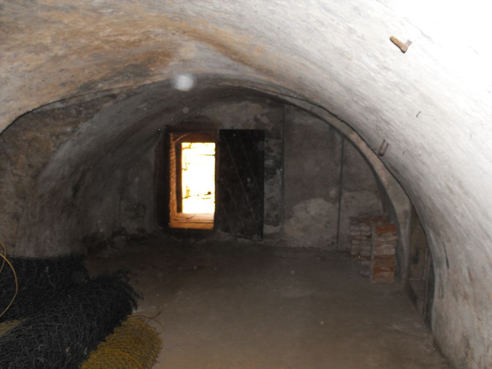 Zamek Kapitanowo w Ścinawce Średniej s003 - PTTK Strzelin