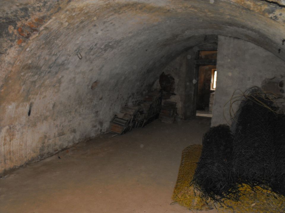 Zamek Kapitanowo w Ścinawce Średniej s003 - PTTK Strzelin