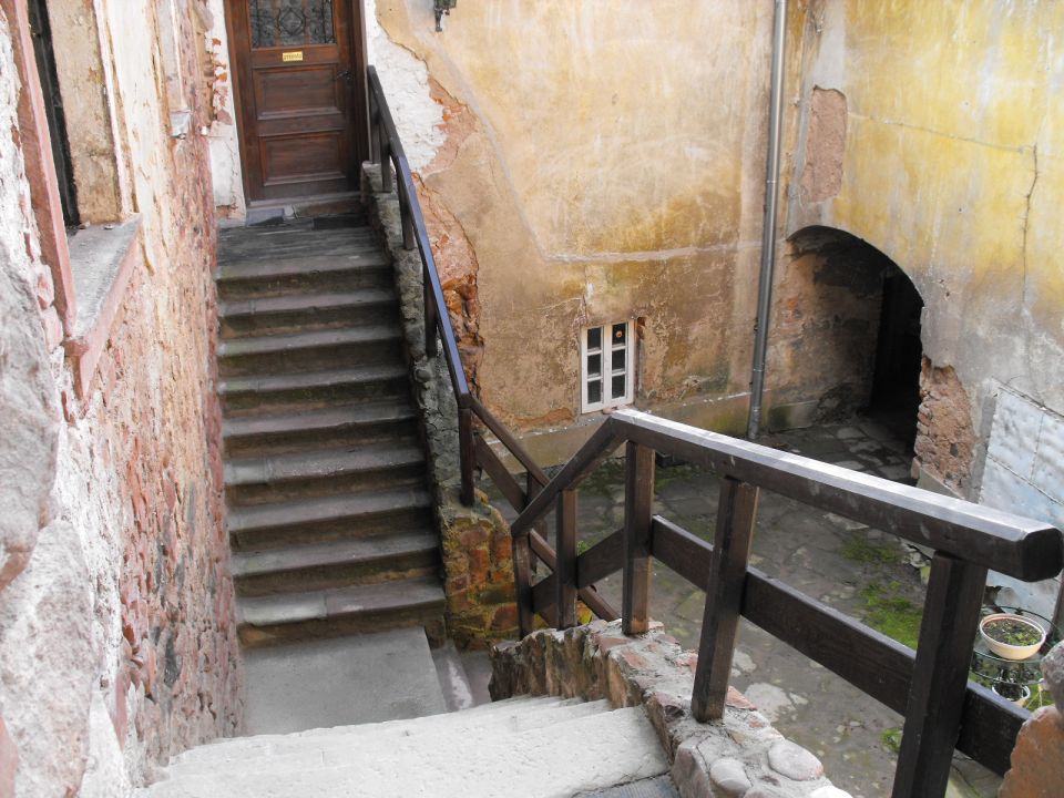 Zamek Kapitanowo w Ścinawce Średniej s003 - PTTK Strzelin