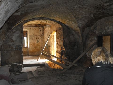 Zamek Kapitanowo w Ścinawce Średniej
 s18 - PTTK Strzelin