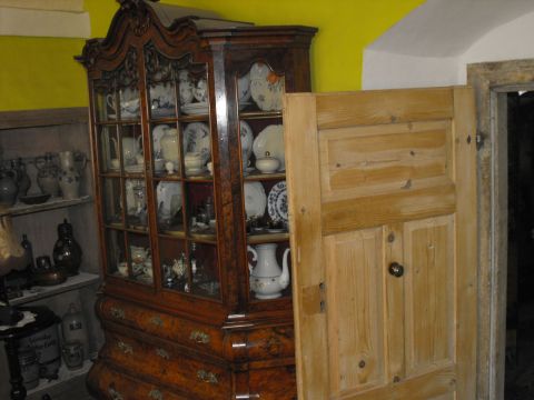 Zamek Kapitanowo w Ścinawce Średniej
 s28 - PTTK Strzelin