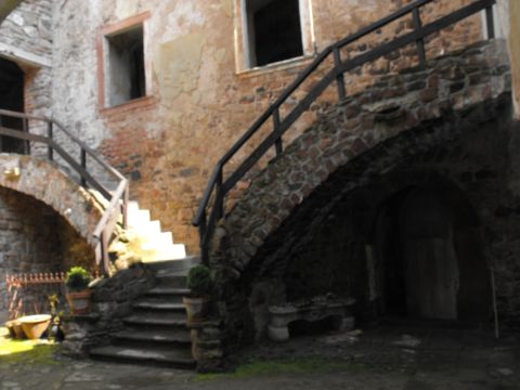 Zamek Kapitanowo w Ścinawce Średniej
 s47 - PTTK Strzelin