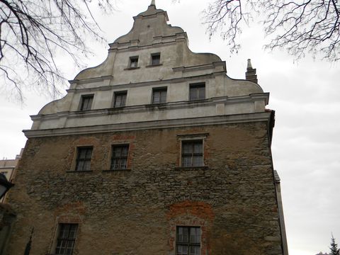 XVII Konkurs o Ziemi Strzeli�skiej - Dom Ksi���t Brzeskich s054 - PTTK Strzelin