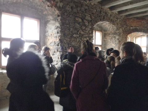 XVII Konkurs o Ziemi Strzeli�skiej - Dom Ksi���t Brzeskich s060 - PTTK Strzelin