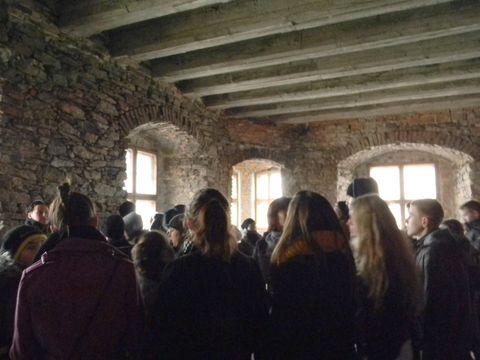 XVII Konkurs o Ziemi Strzeli�skiej - Dom Ksi���t Brzeskich s061 - PTTK Strzelin