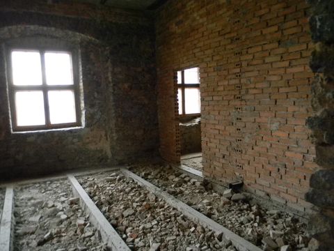 XVII Konkurs o Ziemi Strzeli�skiej - Dom Ksi���t Brzeskich s062 - PTTK Strzelin