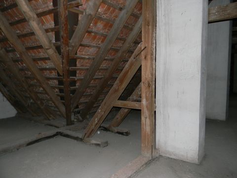 XVII Konkurs o Ziemi Strzeli�skiej - Dom Ksi���t Brzeskich s067 - PTTK Strzelin