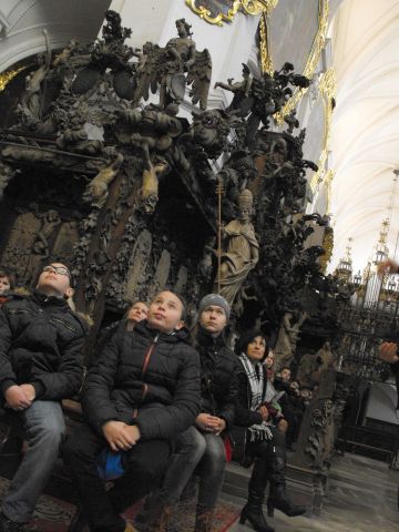 XXII Konkurs o Ziemi Strzeli�skiej - wycieczka do Henrykowa s087 - PTTK Strzelin