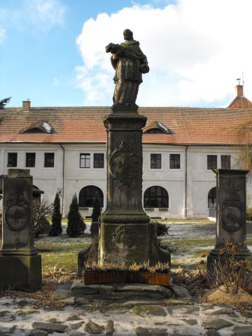 XXII Konkurs o Ziemi Strzeli�skiej - wycieczka do Henrykowa s101 - PTTK Strzelin